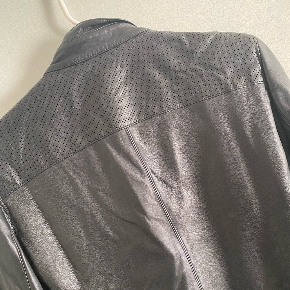 Leather jacket - Picture 5 of 6